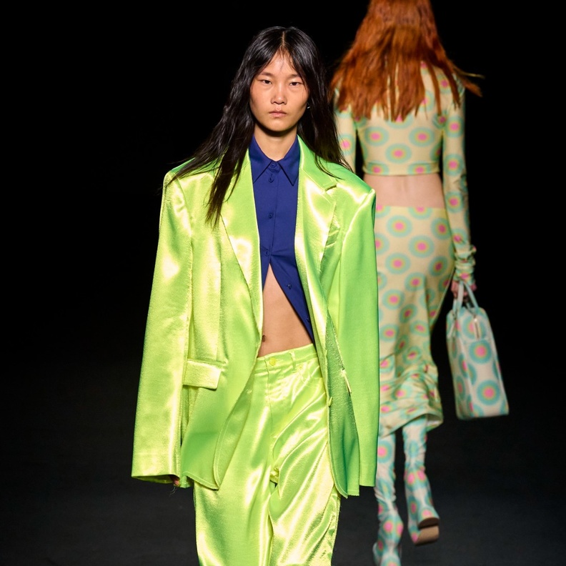 لون الصيف يتمثل في الدرجات المنعشة من "أخضر الليم"