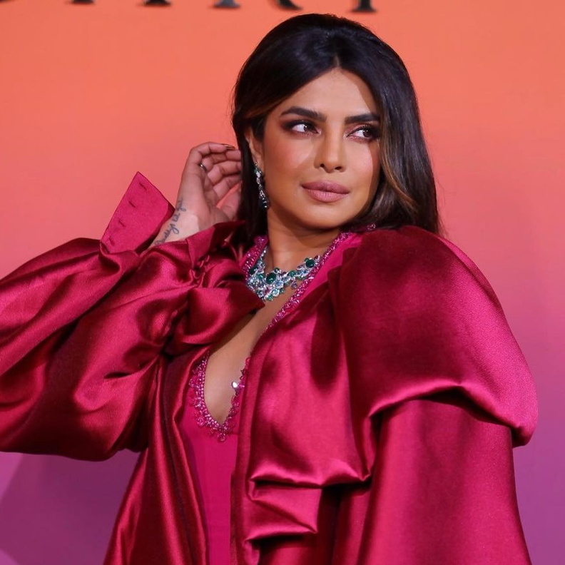 بريانكا شوبرا بتصاميم مجوهرات فاخرة