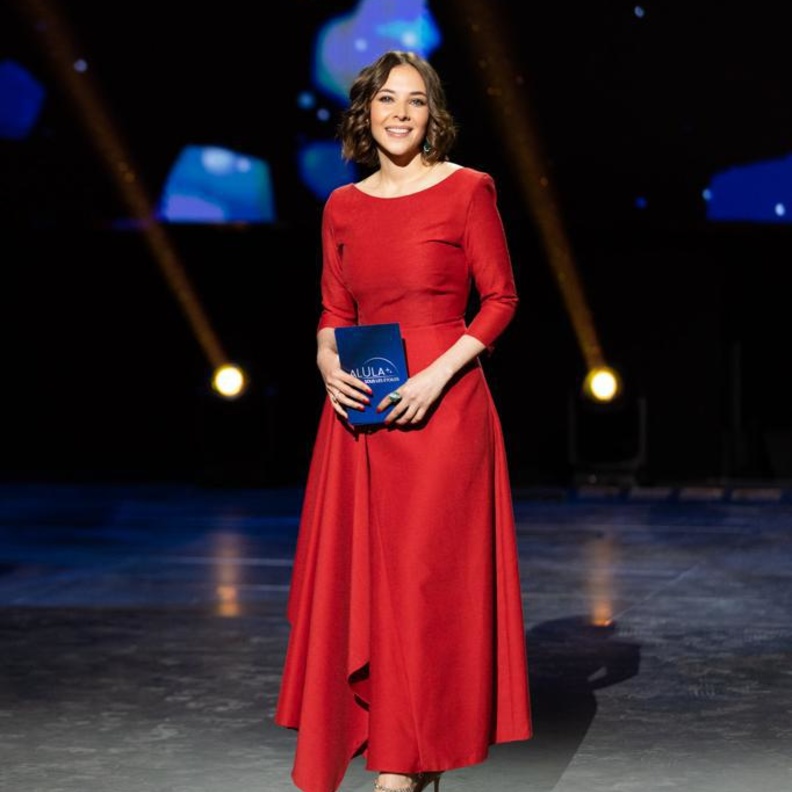 فاطمة البنوي