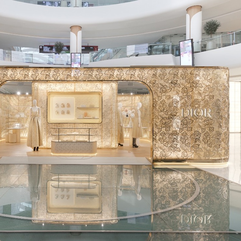 ديور تعرض مجموعة الكبسولة "ديور أور" Dior Or في الشرق الأوسط