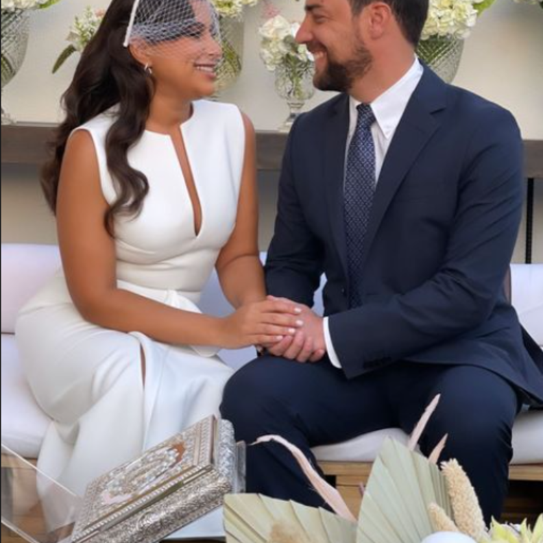 مينا الشيخلي في حفل عقد قرانها