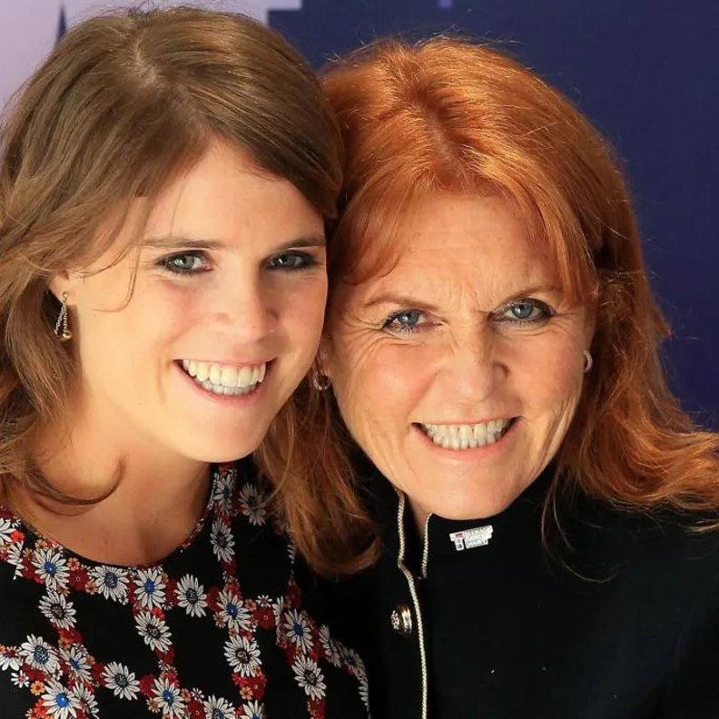 الأميرة بياتريس تهتم بملابس طفلتها بنفسها