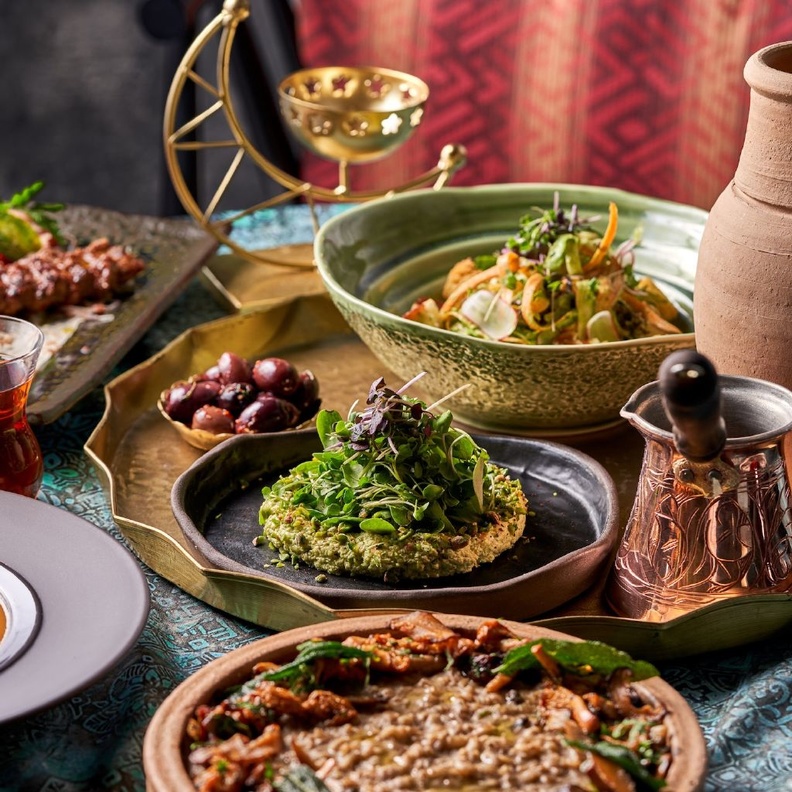 جولةٌ حول العالم بمذاقات فريدة خلال إفطارات شهر رمضان 2023