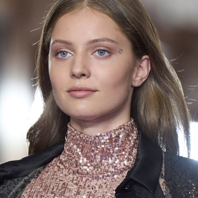 فوائد الريتينول للبشرة وطريقة استخدامه