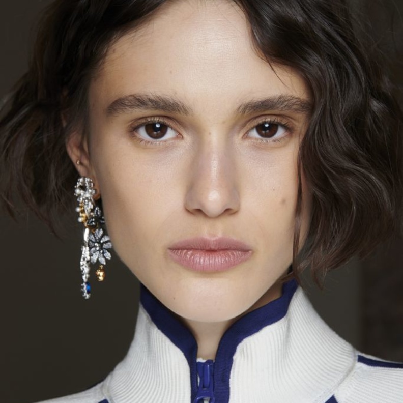 نصائحنا للمرأة من "هي"  لإزالة تجاعيد الجبهة وتنعيمها