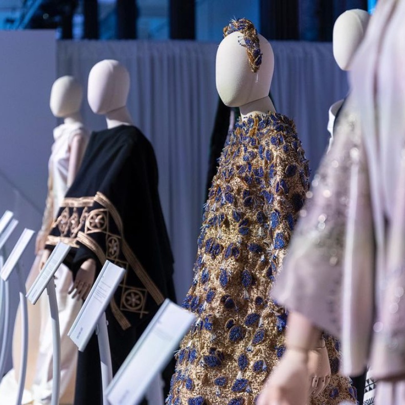 أبرز برامج ومبادرات هيئة الأزياء بمناسبة تنظيم الهيئة للقاء بعنوان "مصممين سعوديين نحو القمة"