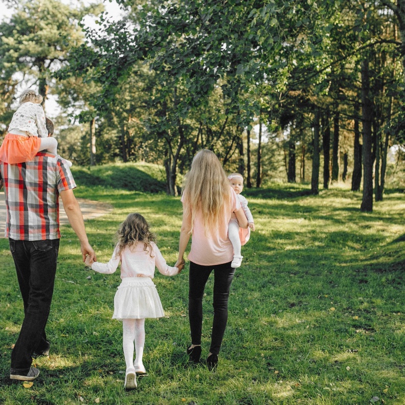 أفضل نصائح السفر العائلي خلال عطلة عيد الفطر بواسطة Nataliya Vaitkevich