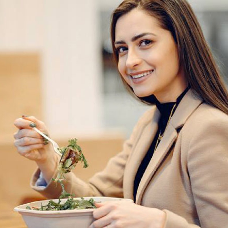 أفكار لانش بوكس غير تقليدية مناسبة للعمل .. الصورة من موقع small revolution  