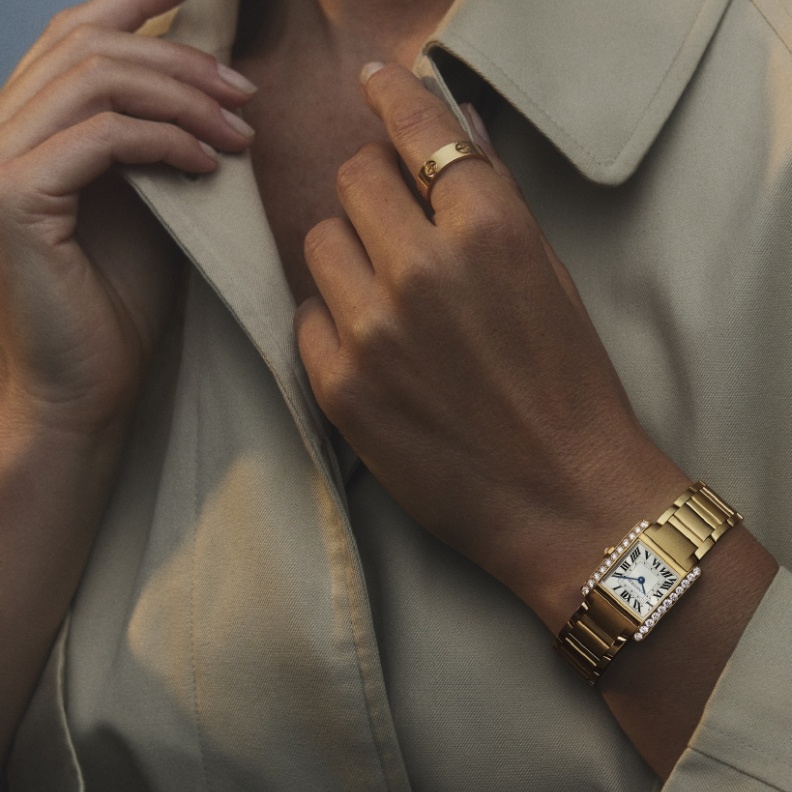 من دار كارتييه