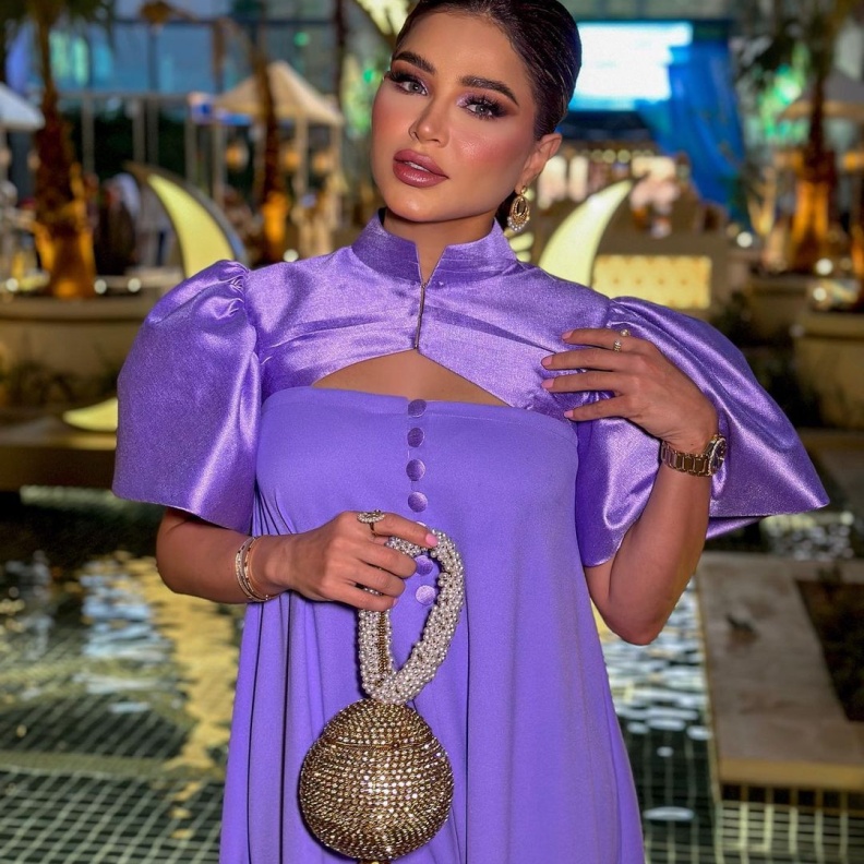 المؤثرة الكويتية نهى نبيل