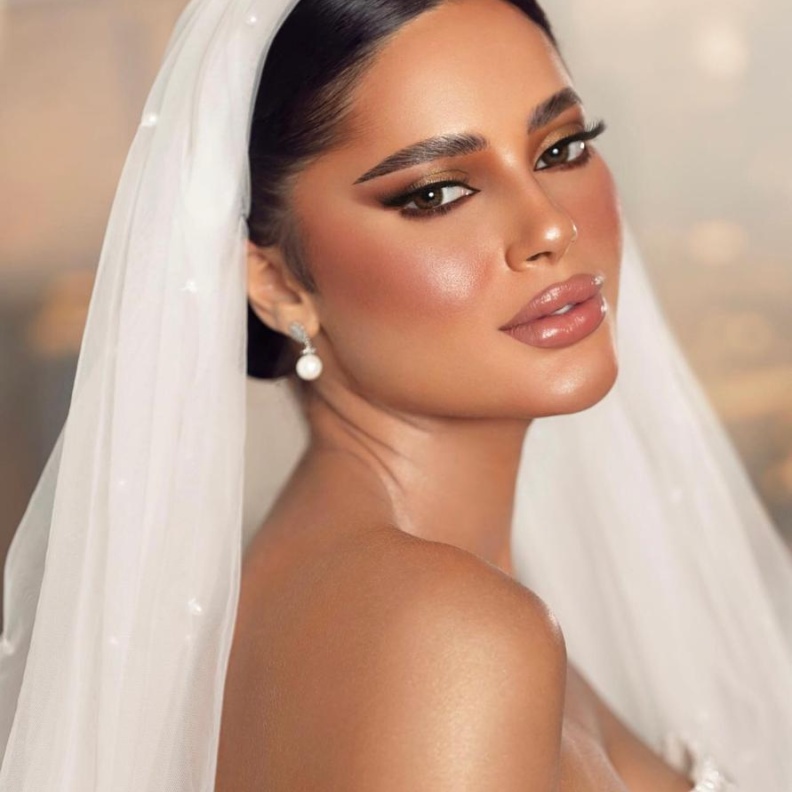 تسريحة عروس من مصففة الشعر نور عبد المجيد