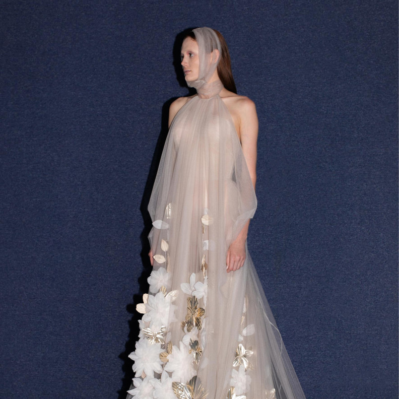 تصاميم فساتين زفاف ثلاثية الأبعاد لساندرا منصور