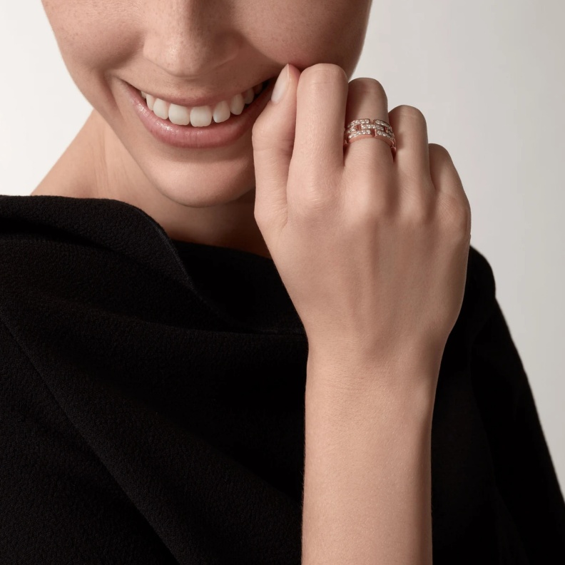 خاتم Maillon Panthère المرصع بالألماس من كارتييه Cartier