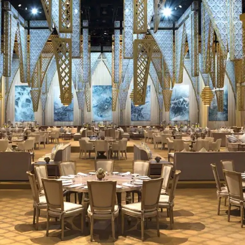 المجلس في مدينة جميرا