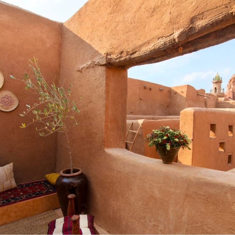 استمتعوا بتجربة الضيافة الفاخرة في فندق دار طنطورة بالعلا