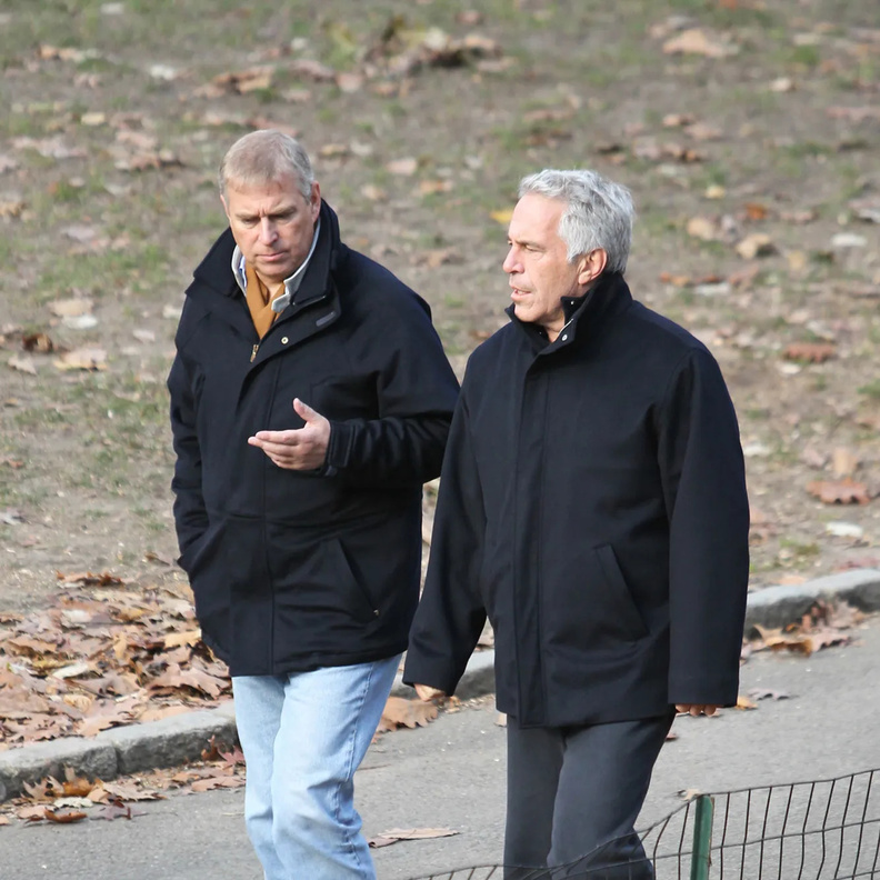 شبكة نتفليكس تجسيد علاقة الصداقة المثيرة للجدل بين الأمير أندرو وجيفري إبستاين