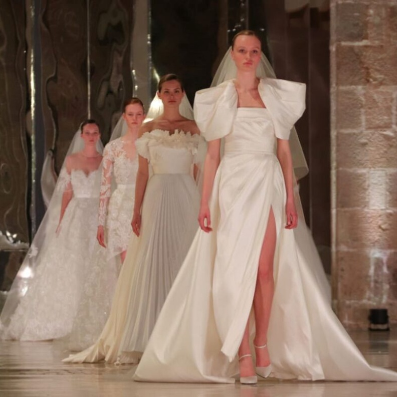 عرض إيلي صعب في أسبوع برشلونة العرائسي