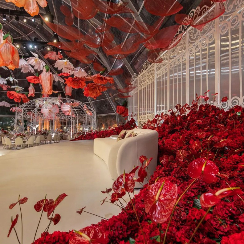 كوشة من الجلد الأبيض