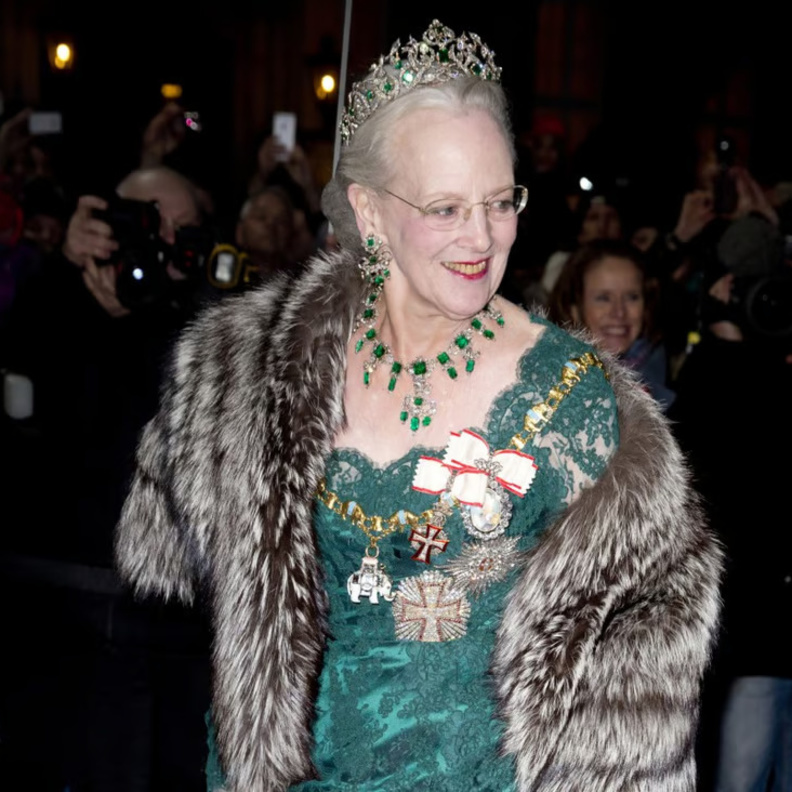 المجوهرات الملكية الدنماركية منافس حقيقي للمجوهرات الملكية البريطانية