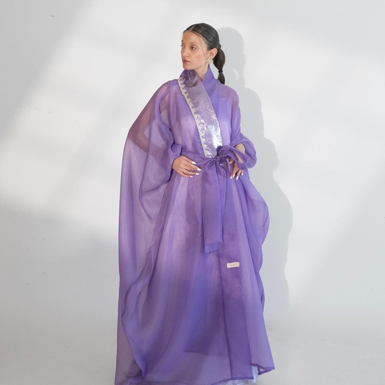 وجهتك لاختيار عباية راقية لسحور فاخر