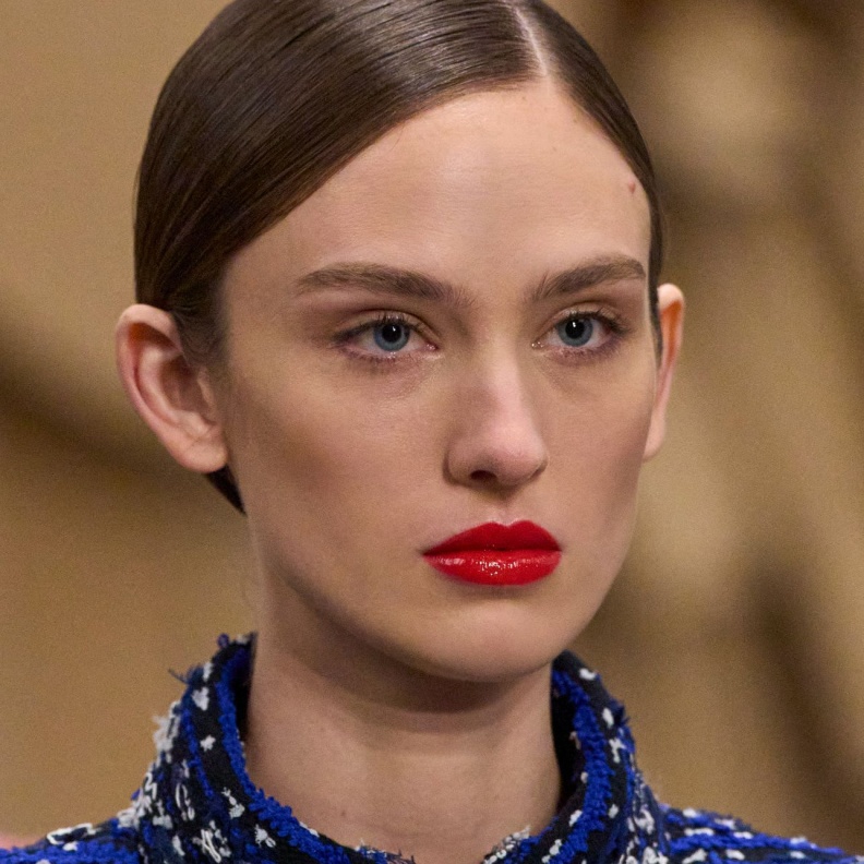 ملف " هي" من مستحضرات التجميل الأساسية التي يمكن تقديمها كهدية في عيد الفطر