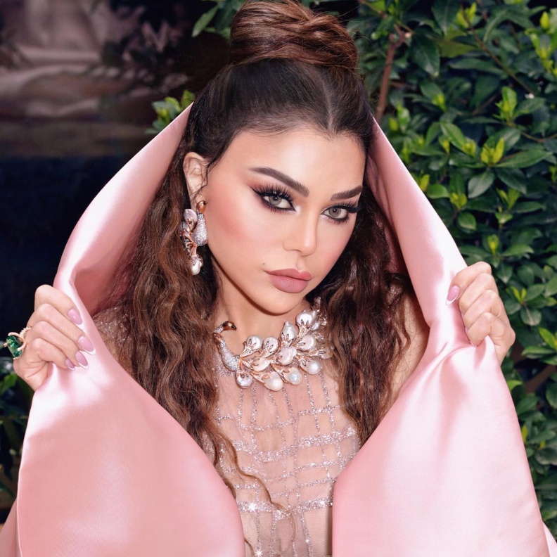 مجوهرات النجمة هيفاء وهبي