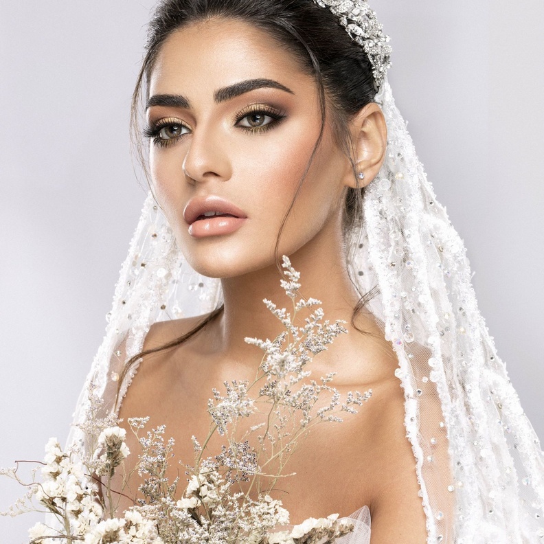 مكياج ترابي لخبير التجميل فادي قطايا