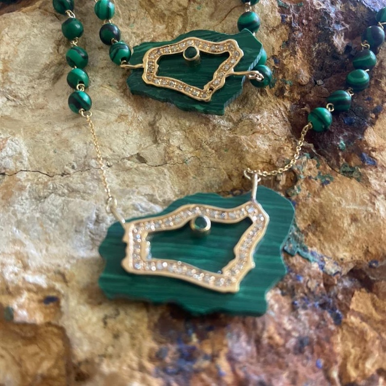 من تصاميم علامة زان للمجوهرات 