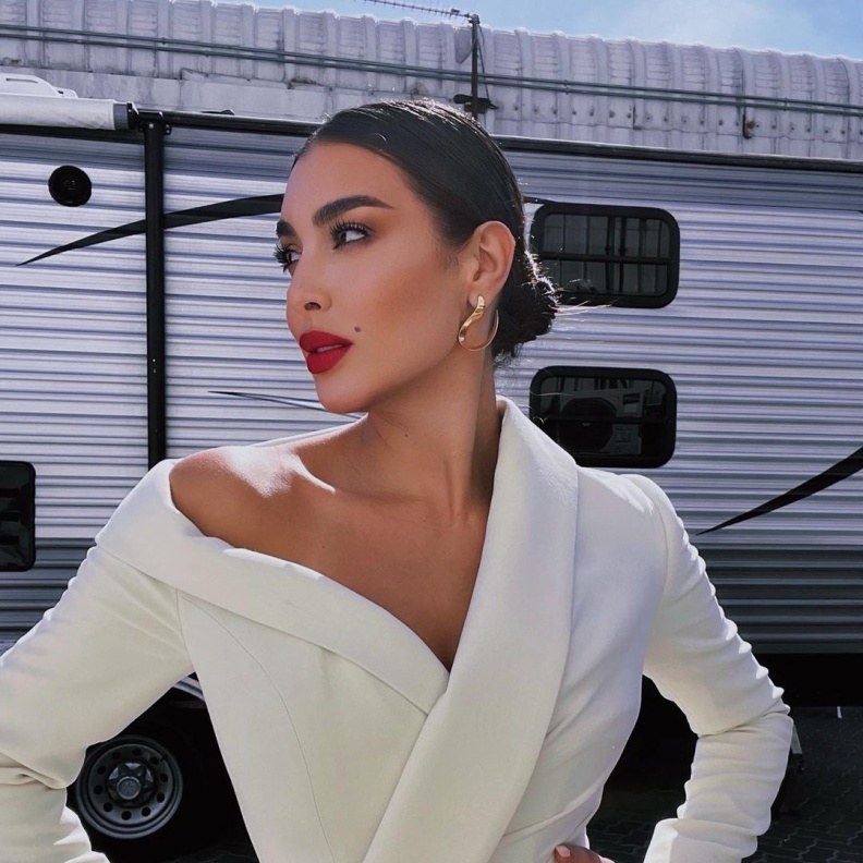 تسريحات شعر طويل لعيد الفطر من وحي ياسمين صبري