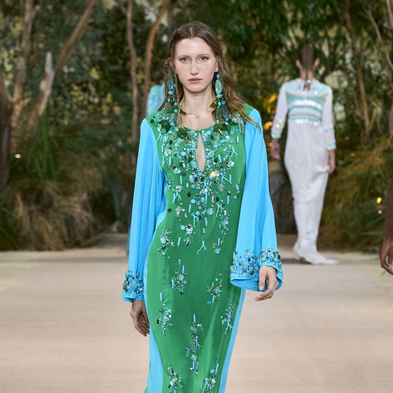 تصاميم مطرزة تناسب إفطارات رمضان 2023