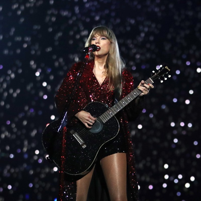 تايلور سويفت