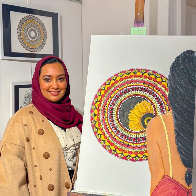 منال سليمان مُنشي ل"هي": تجربة الدراسة في الخارج تجربة ثرية ومن الذكاء استغلالها بشكل جيد