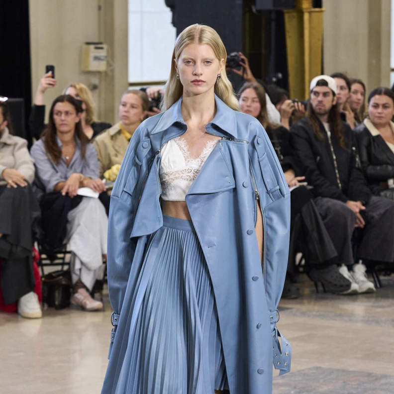 تنانير بقصات عصرية مع البليسيه والكشكش 