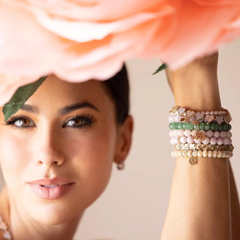 نصائح لاختيار المجوهرات المناسبة بحسب شكل وجهك