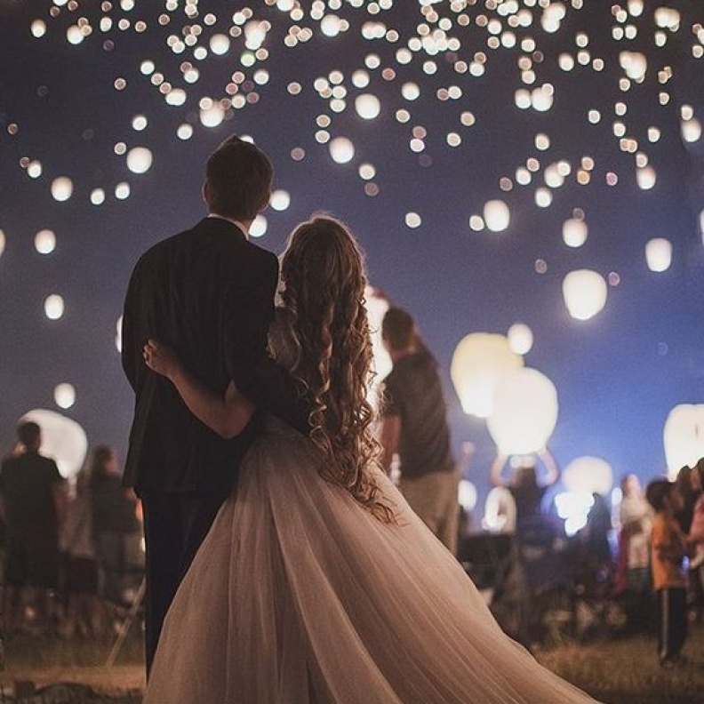 استبدلي المفرقعات النارية بفوانيس السماء أو الفوانيس الصينية 