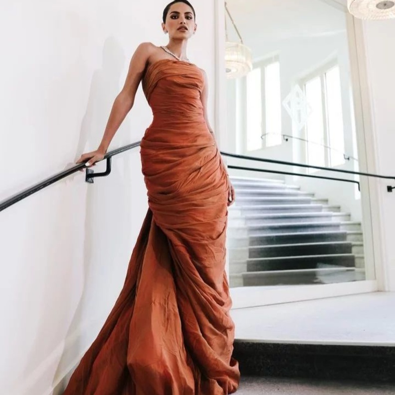 صيحات راقية بتوقيع عربي في اليوم السادس من مهرجان كان