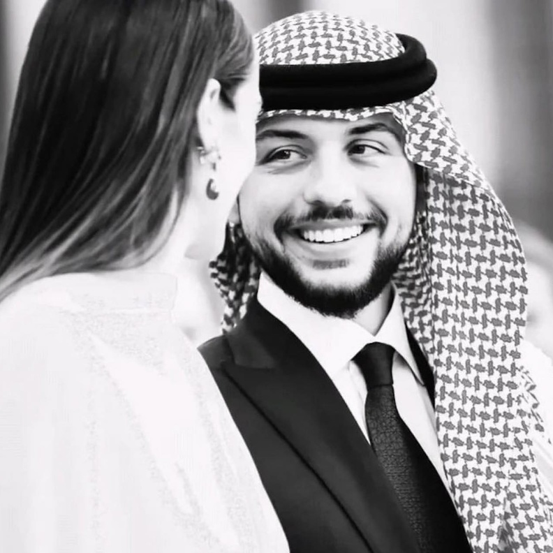 اقيمت مأدبة العشاء بمناسبة زفاف ولي العهد وخطيبته رجوة السيف