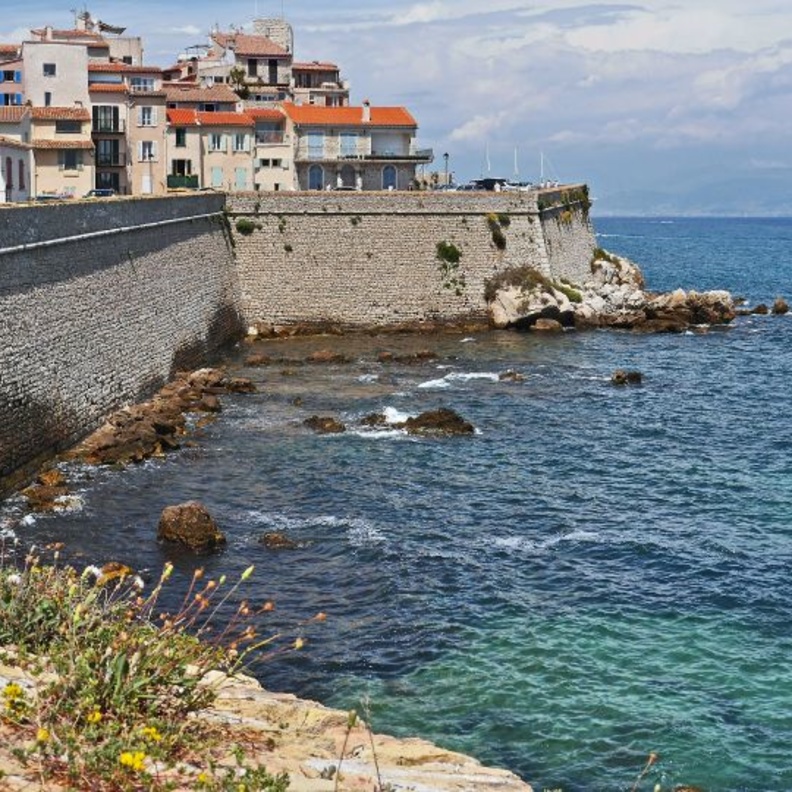 اكتشف متعة السياحة في كان بواسطة pxfuel