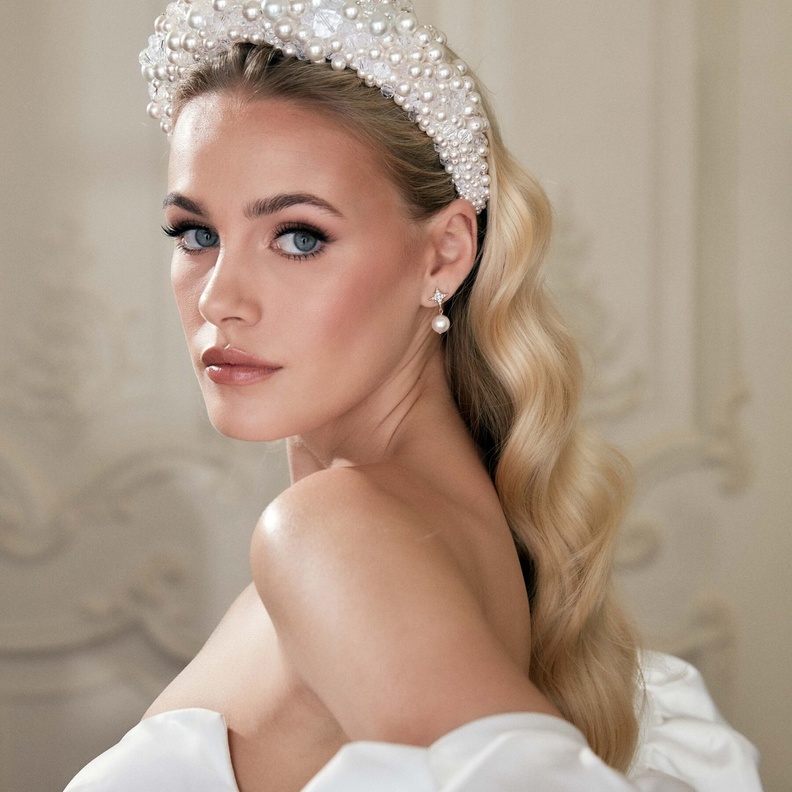 اكسسوارات لشعر العروس