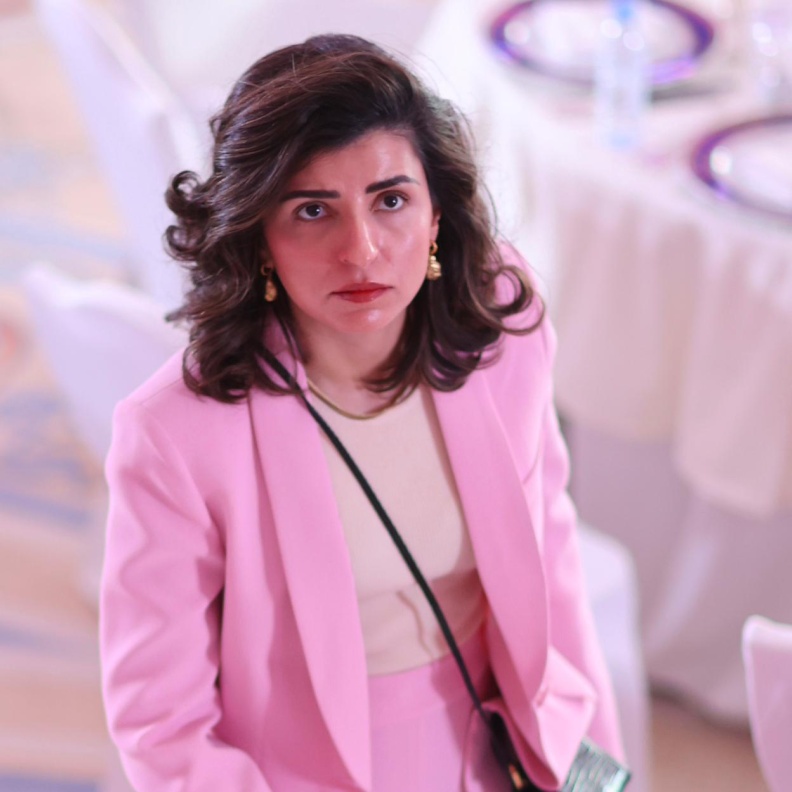 المنتجة والمخرجة السعودية "عبير العنزي" لـ "هي": لا زال لدينا تاريخ طويل لم يتم إكتشافه بعد