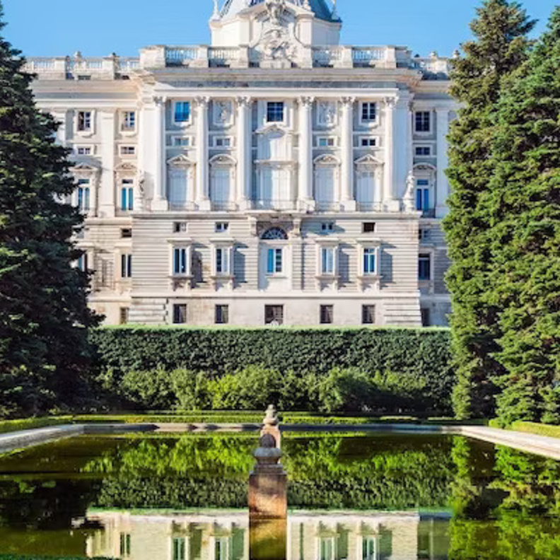 القصر الملكي بمدريد Royal Palace of Madrid، مدريد، إسبانيا