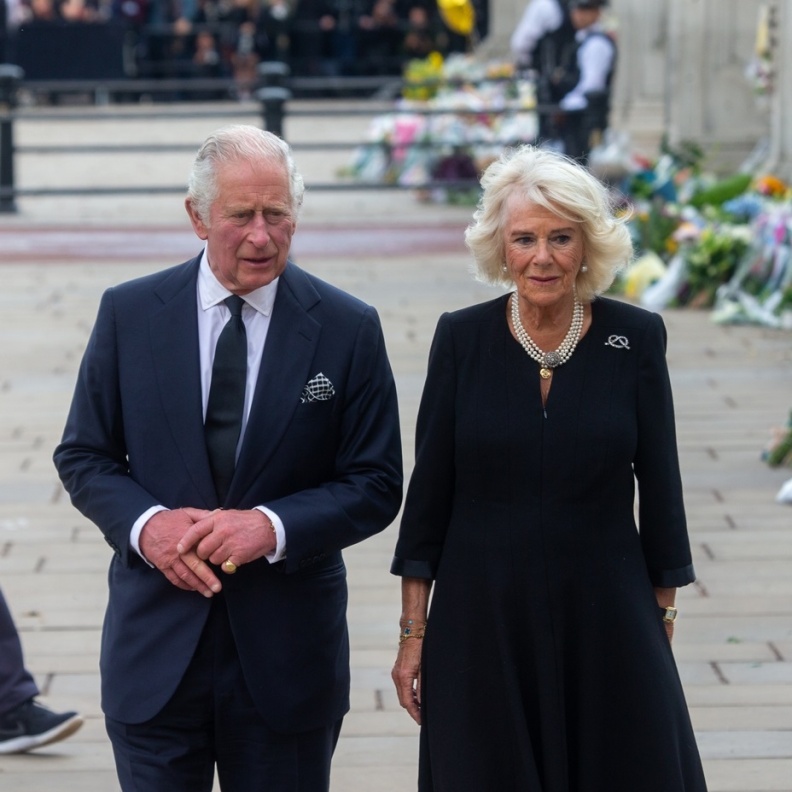 تجارب تذوق بريطانية مميزة احتفالًا بتتويج الملك تشارلز الثالث