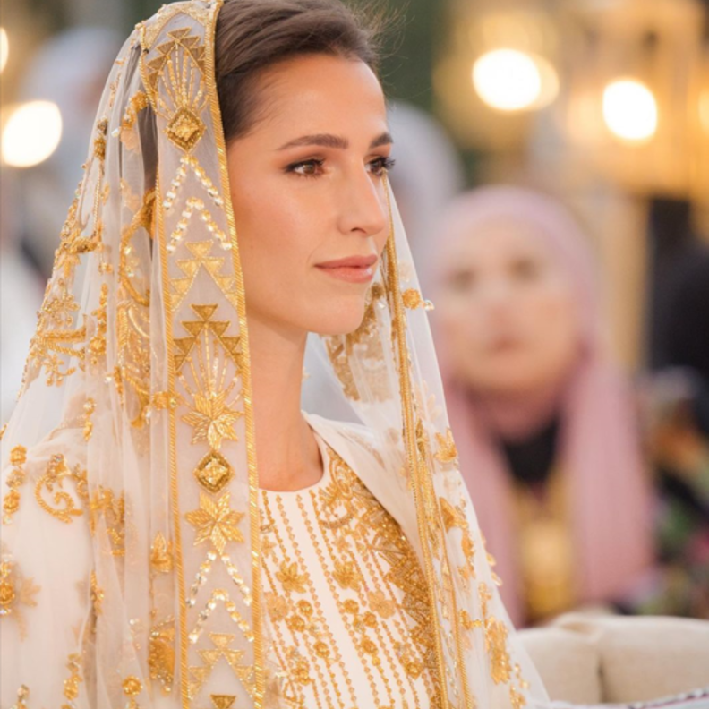 هل ستحصل الآنسة رجوة آل سيف على لقب صاحبة السمو الملكي غدا؟