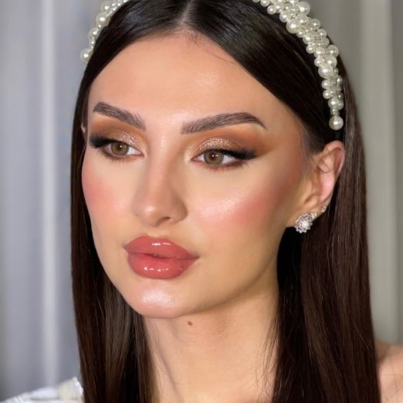 من مكياج خبيرة التجميل رغد الخليفي