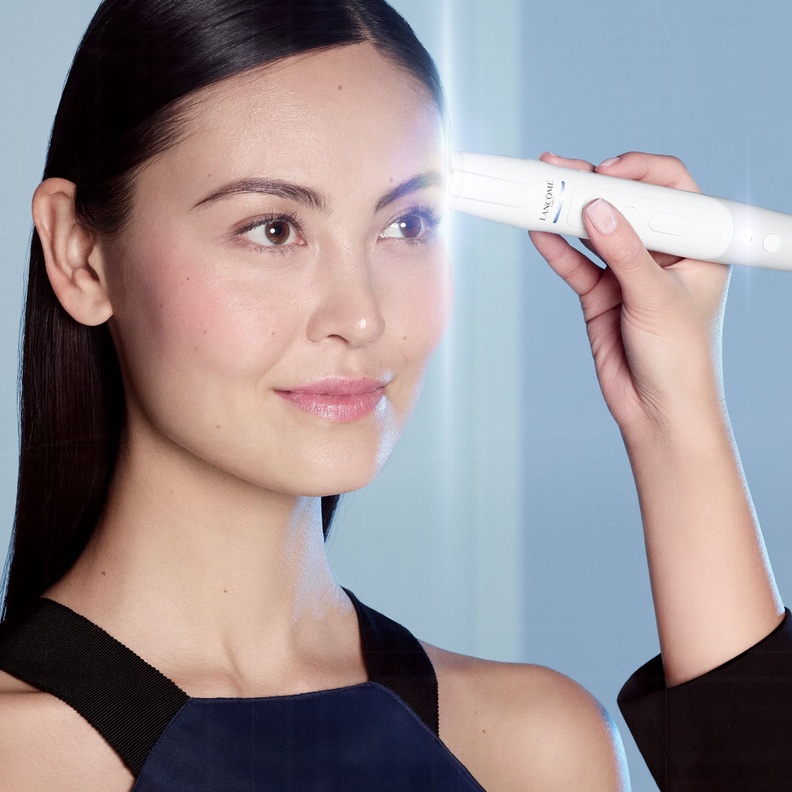 تشخيص لمشاكل منطقة العينين من لانكوم