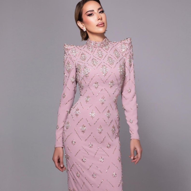 إطلالة مفعمة بالأنوثة من توقيع Khaled&Marwan