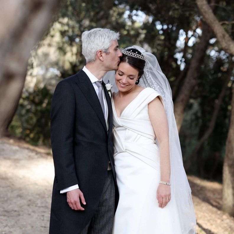 كيف كانت إطلالة الأميرة ألكسندرا من لوكسمبورغ في حفل زفافها الملكي؟