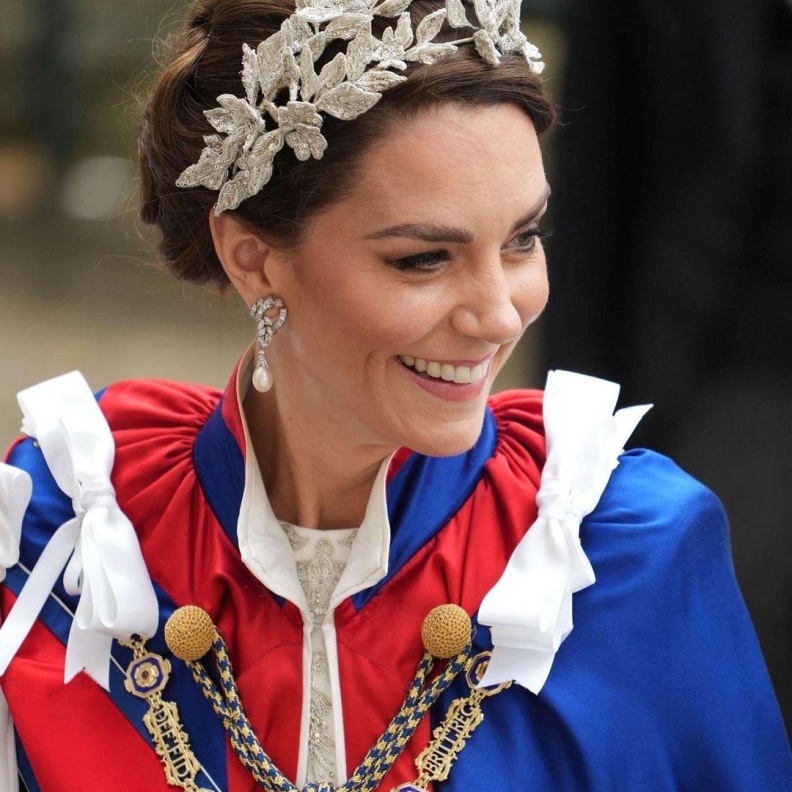 كيف أحيت كيت ميدلتون ذكرى ديانا وأرسلت تحية لكاميلا في احتفالات التتويج؟