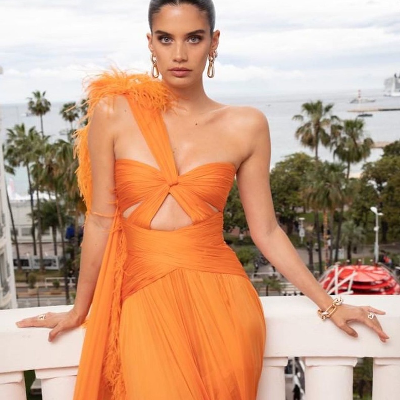 مجوهرات ساحرة زينّت إطلالات النجمات في ثالث أيام مهرجان كان السينمائي Cannes Film Festival 2023.. من الأجمل؟