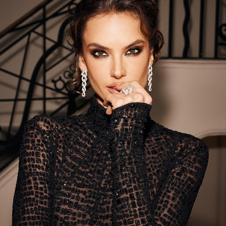 مجوهرات زيّنت إطلالات نجوم مهرجان كان Cannes Film Festival 2023